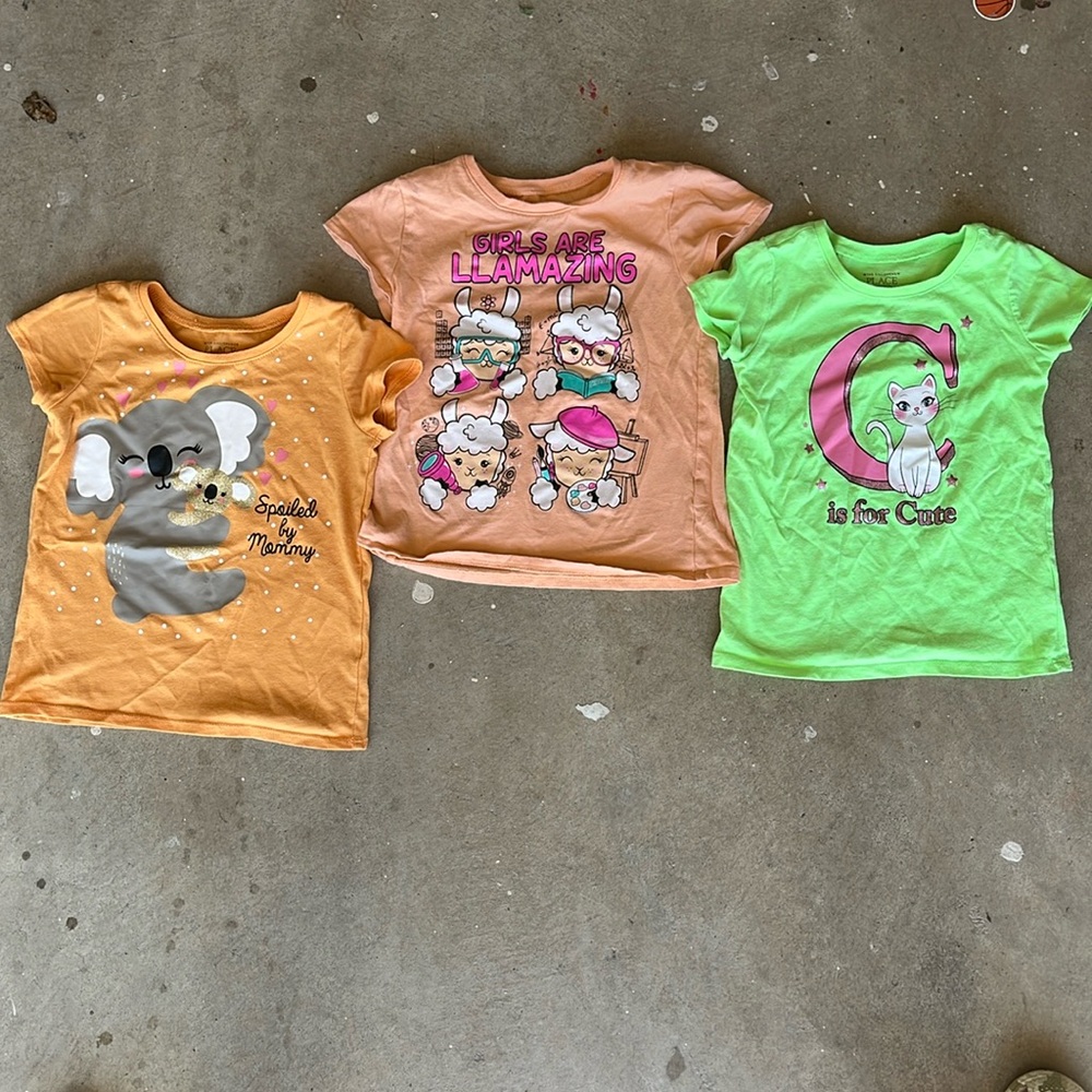 Little girls t-shirts. Size 5T. Good condition. 3-pack